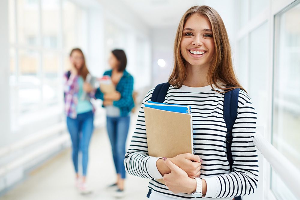 Estudiante en el extranjero con préstamo CeSA BANK